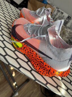 bežecké tenisky alphafly 3 a Adidas adizero Prime X 2 Strung - 4