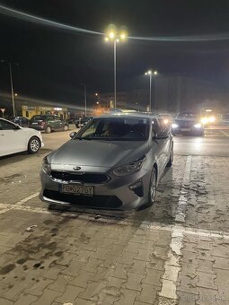 KIA Ceed 1.4 tgdi 2019 hatchback - 4