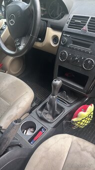 Predam vcelku alebo na ND Mercedes A 150 - 4