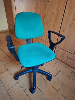 Otočná výškovo nastaviteľná stolička zelená - 4