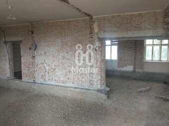 Ponúkame na predaj nehnuteľnosť v centre mesta Bánovce nad B - 4