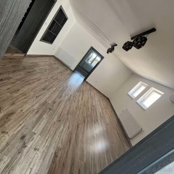 RD s dvoma bytovými jednotkami v Tešedíkove na prenájom - 4