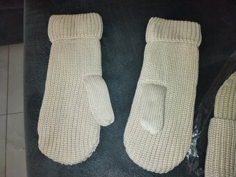 Coca cola čiapka a rukavice - 4