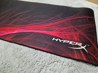 Predám podložku HyperX Fury XL - veľká herná podložka 🎮🖱️ - 4
