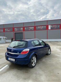 Opel Astra H - 4