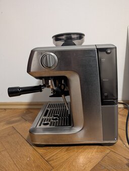 Predám kávovar SAGE SES876BSS - 4