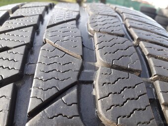 225/40 r18 zimne pneumatiky - 4