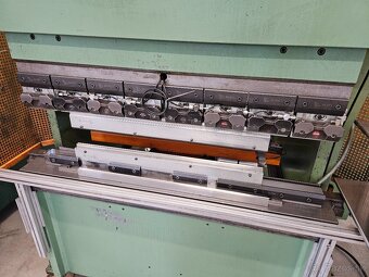 Ohraňovací lis Weinbrenner EGP 80/1200 - 4