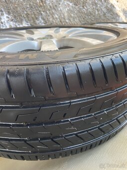 Predám hliníkové disky s letnými pneu na Škoda YETI R17 - 4