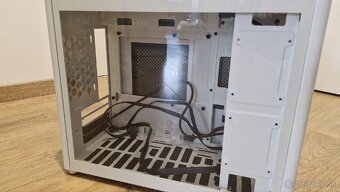 Extra kvalitná PC mATX mini ITX skrinka Jonsbo D30 - 4