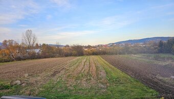 Predám rovinatý pozemok Rabča ul.Gruňanská - 4