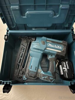 Akú klincovačka - 4