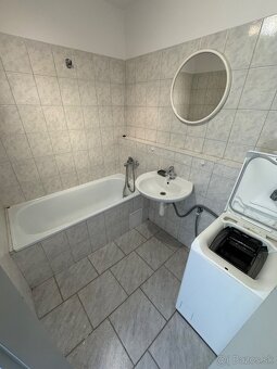 Inzerát Prenajmem 1-izbovy byt Stred - Povazska Bystrica - 4