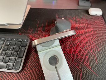 Apple iPhone 16 Pro Max - 4