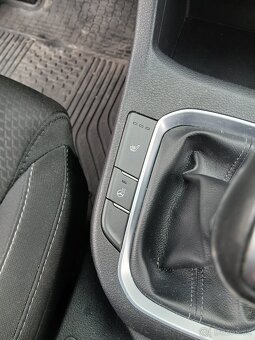 Hyundai i30 1.4 T-gdi - 4