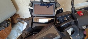 Honda Africa Twin 1100 - 4