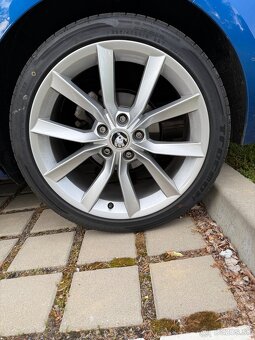 Předám alukola elektrony disky Škoda modus - 4