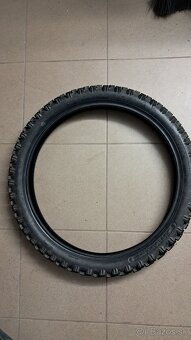 Pneumatika s dušou 80/100 r19 +grátis pneu 70/100 r 19 - 4