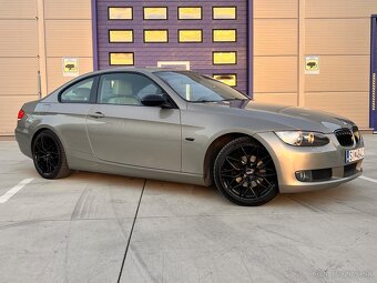 BMW E92 320i - 4