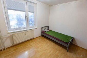 Na predaj 3 izbový byt v Humennom - 4
