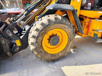 jCB nakladač 411 - 4