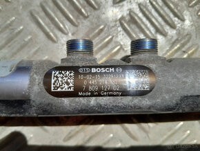 BOSCH 0 445 214 182 Rozdeľovacie potrubie paliva BMW - 4
