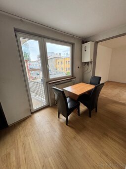 PREDAJ 3 - IZBOVÝ TEHLOVÝ BYT BLÍZKO CENTRA MESTA - 4