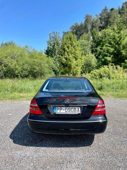 Mercedes Benz E270 Elegant - 4