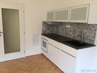 Útulná garsónka 26 m2, BA centrum, moderná rekonštrukcia - 4
