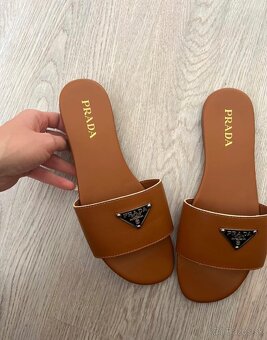 Šľapky prada - 4