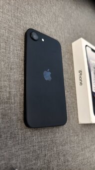 Iphone 16e nový - 4
