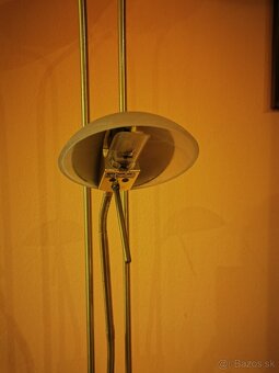 Stojaca lampa zlatu - 4