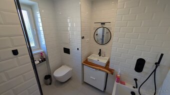 Pekný slnečný 2+1, 52m² byt v centre SNV - 4