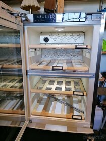 Predám diely z mrazničky Liebherr sbs 8496 - 4