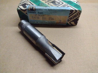 Predám tvrdokovové frézy - 4