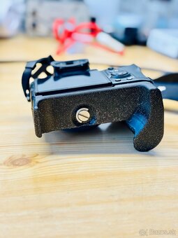 Ergonomický grip pre Sony A7 III - 4