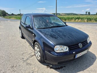 Predám Volkswagen Golf 1.9TDI Základné údaje: Palivo:Diesel - 4