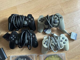 Playstation 2 + 4 ovládače, hry a príslušenstvo (popis) - 4