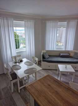 Krásny 1-izbový apartmán sídlisko Pod Brezinou - 4