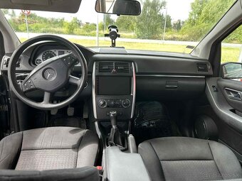 Mercedes Benz B 180 - 4