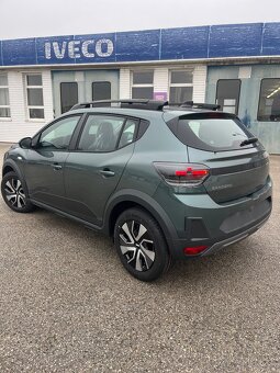 NOVÁ DACIA SANDERO STEPWAY TCE 110 - 4