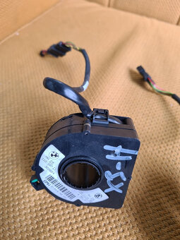 BMW snímač natočenia uhla volantu X3 E83 e46 2004-2010 - 4