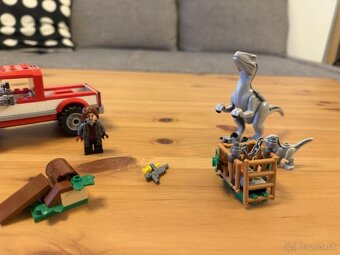 Predám lego Jurrasic World - 4