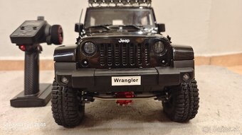 RC model Jeep Wrangler 4x4.
- 4