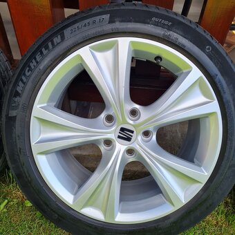 ALU disky Seat R17 5x112 Letne pneu 225/45 R17 - 4