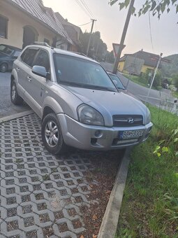 Hyundai Tucson 2.0 CRDI - 4