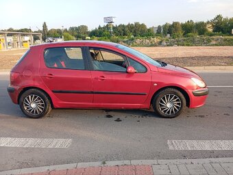 Peugeot - 4