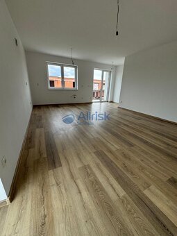Skvelé moderné bývanie. Ponuka 3 - izbových bytov na predaj - 4