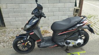 Predám DERBI/PIAGGIO Sport Variant 125 - 4