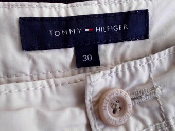 Tommy Hilfiger pánske cargo kraťasy M - 4
